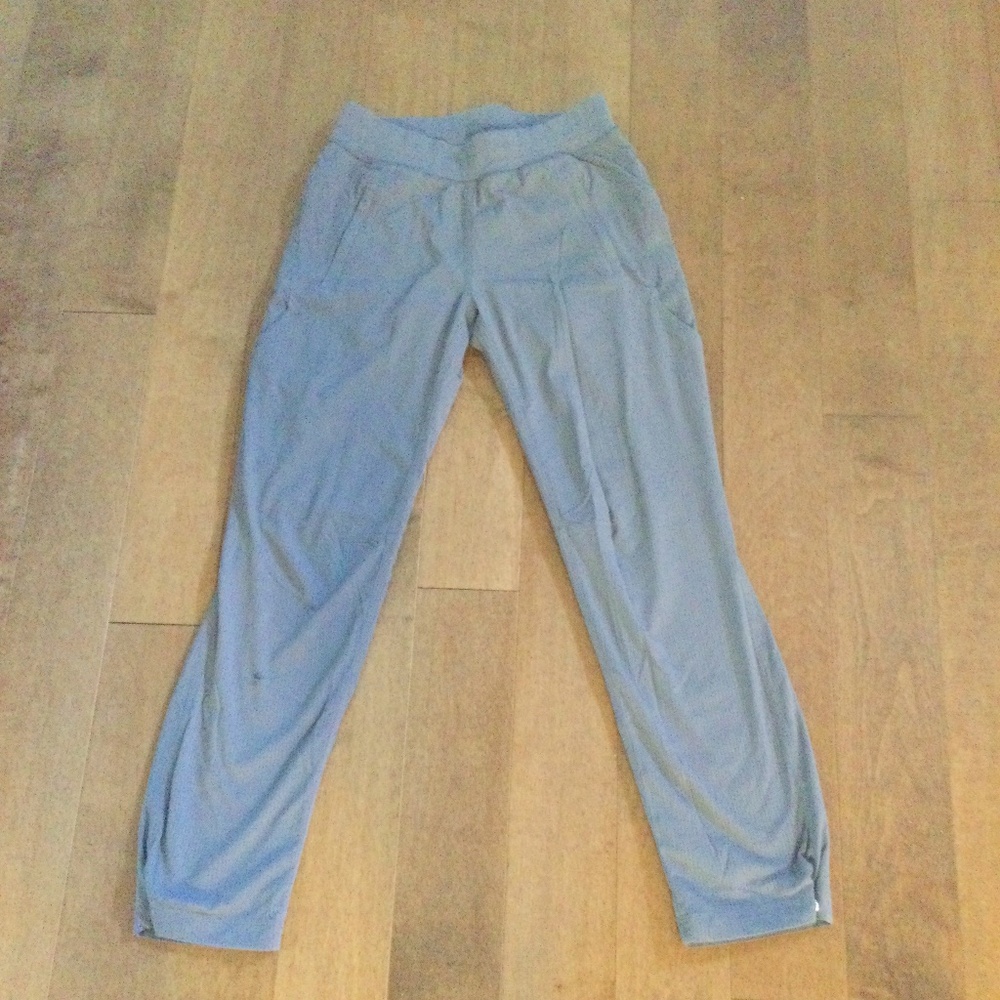 Ivivva girls track pants- gray